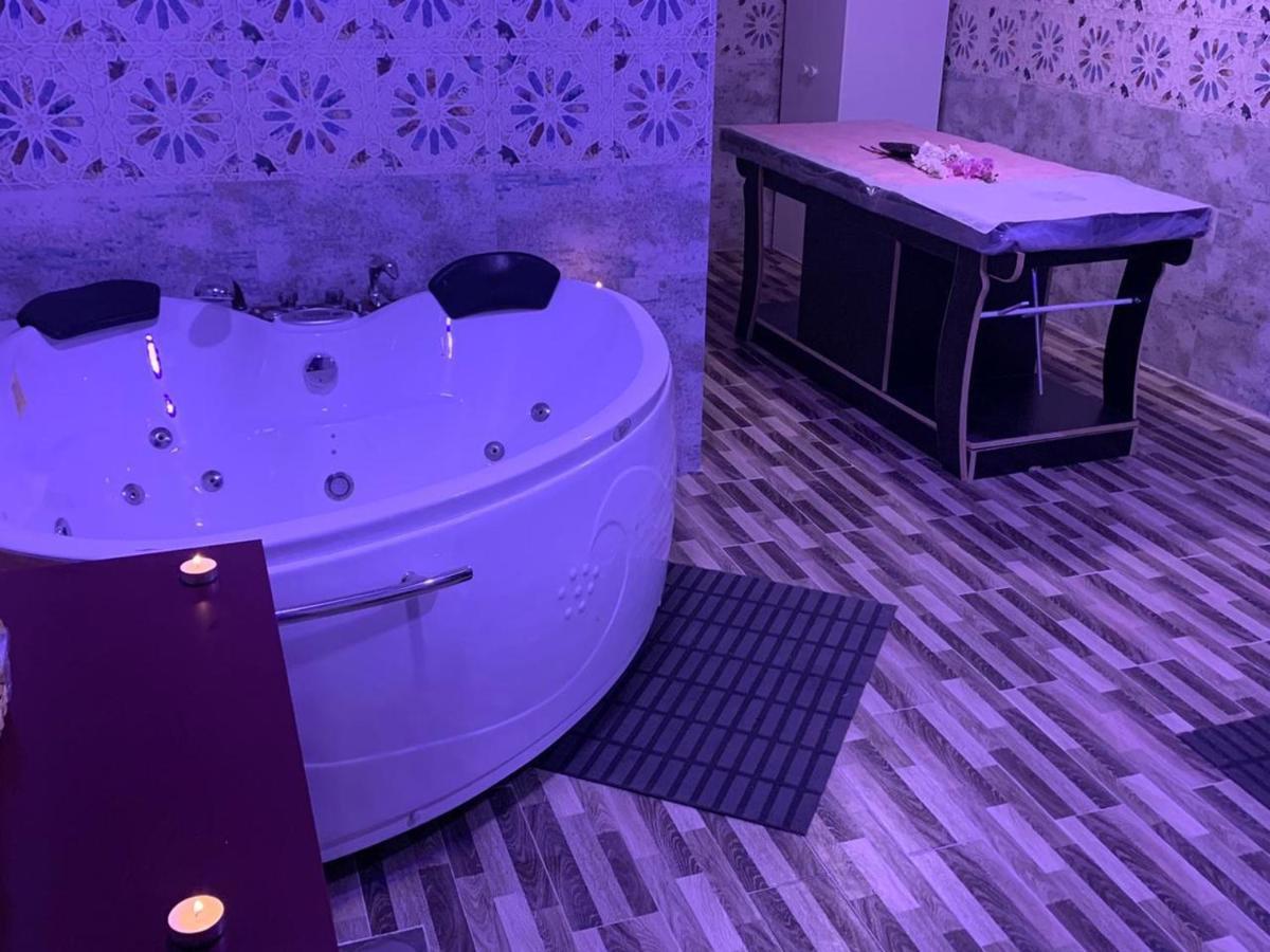 Ramada Riyadh Hotel Kültér fotó