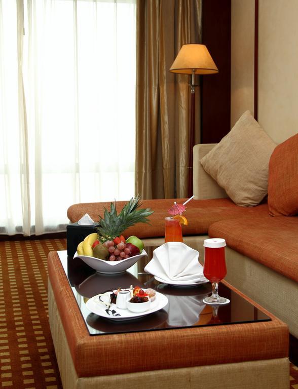 Ramada Riyadh Hotel Kültér fotó