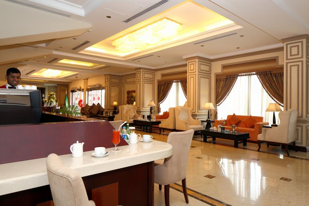 Ramada Riyadh Hotel Kültér fotó