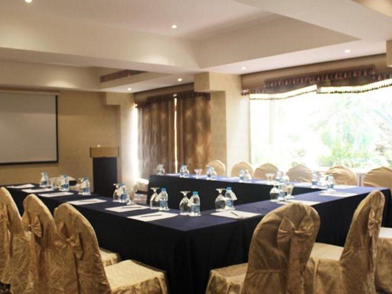 Ramada Riyadh Hotel Kültér fotó