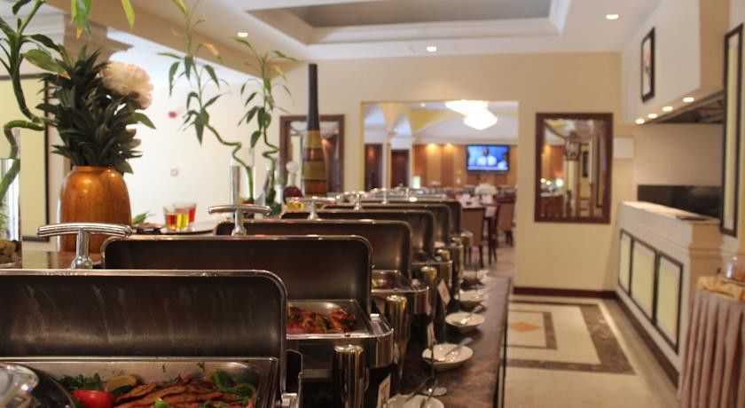 Ramada Riyadh Hotel Kültér fotó