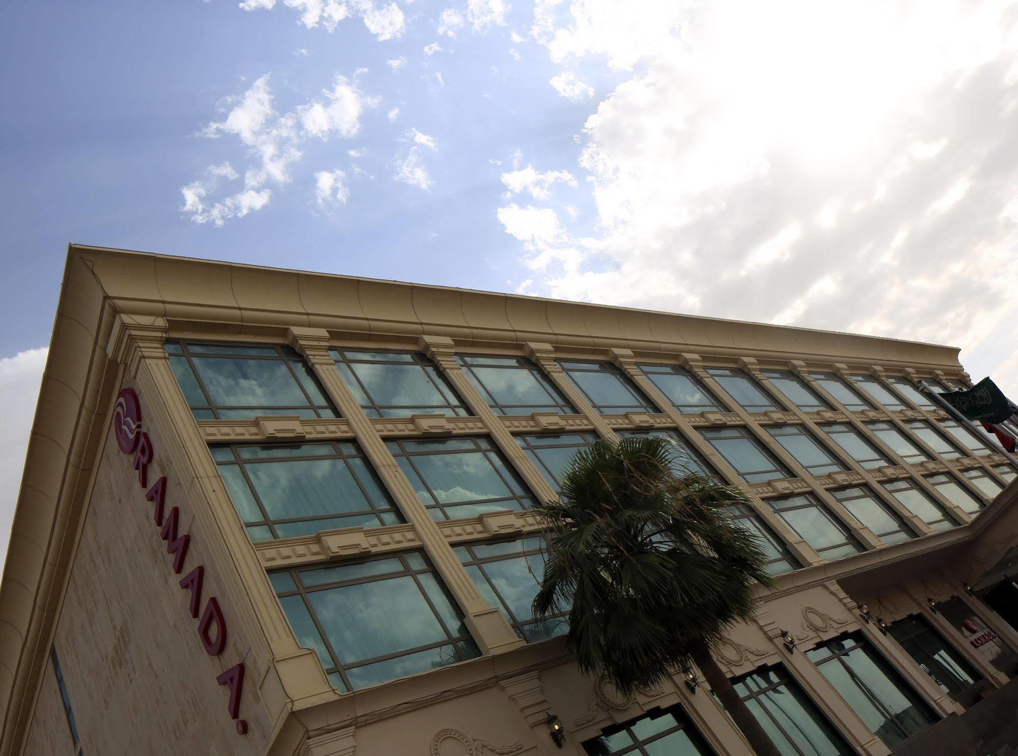 Ramada Riyadh Hotel Kültér fotó