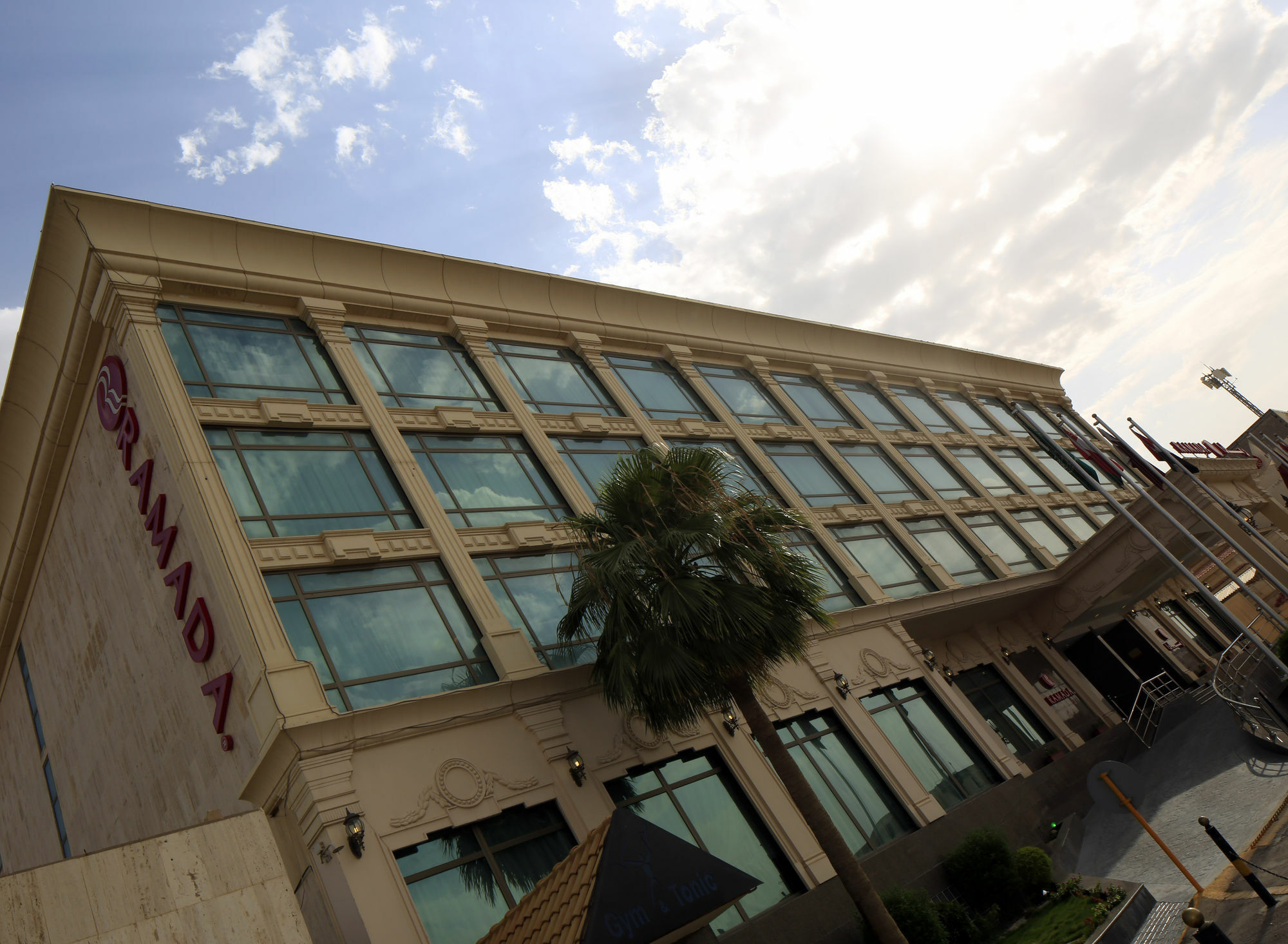 Ramada Riyadh Hotel Kültér fotó